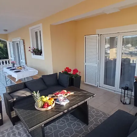 Apartment Simunic Punta