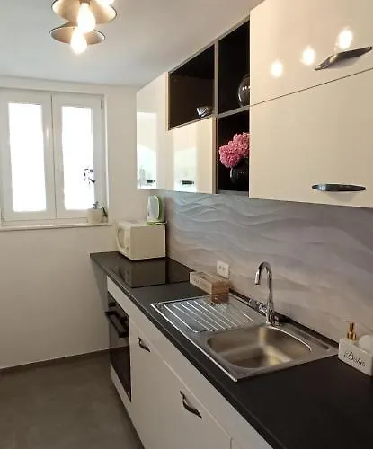 Simunic Punta 公寓 比比涅