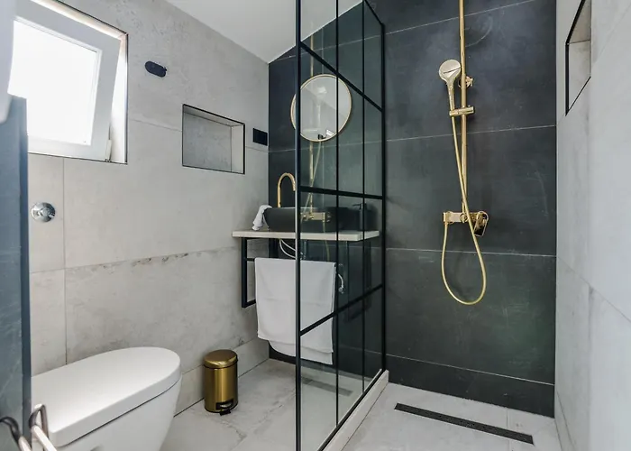 Simunic Punta 公寓 *